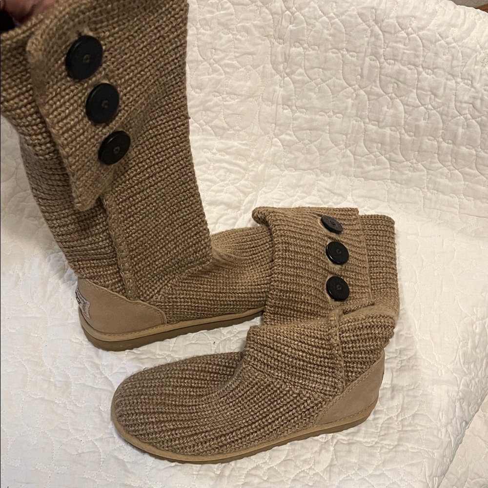 UGG® Women's Classic Cardy Boot 8 run large